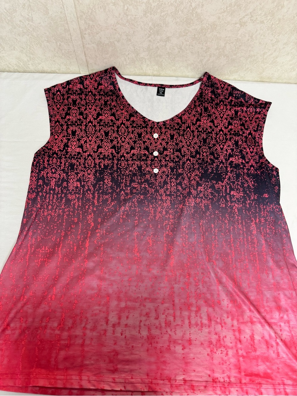 SHEIN Pink and Black Sleeveless Gradient Tunic with Button Placket